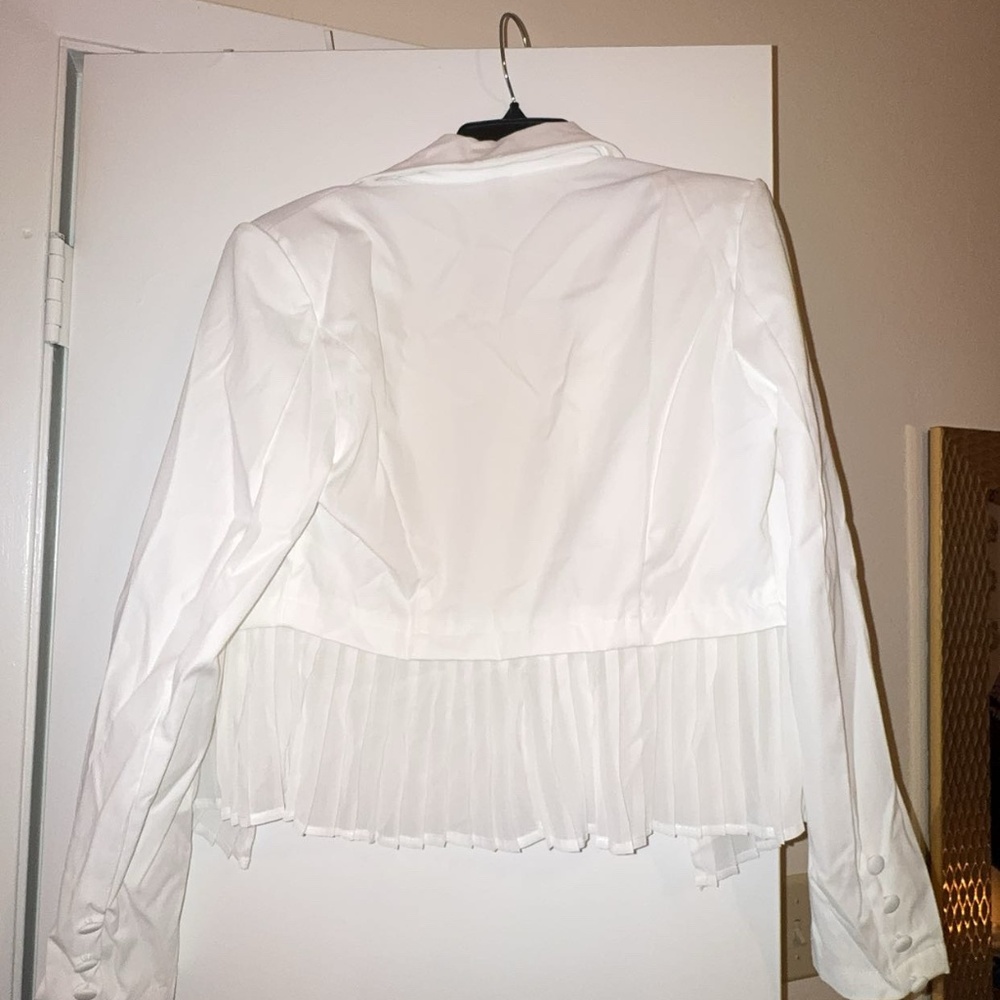 White blazer nwt - Picture 4 of 4